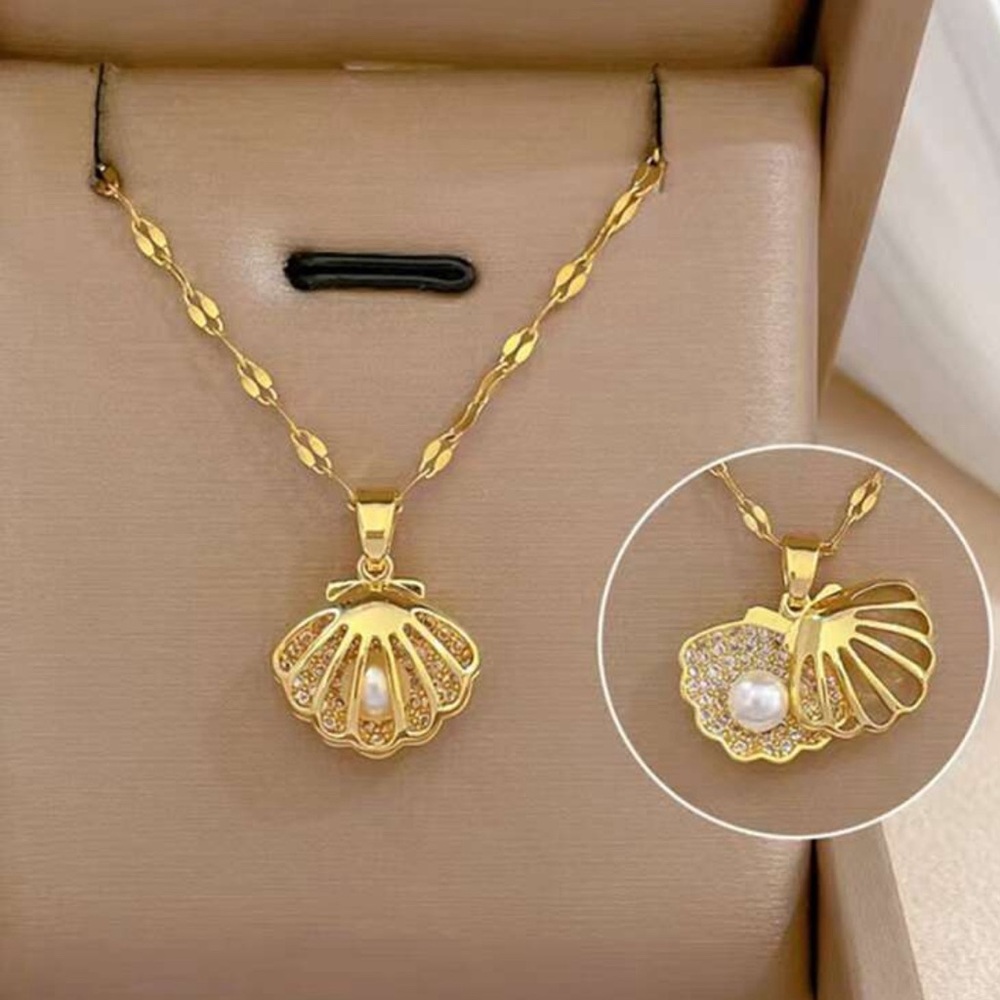 NWT Stainless Steel Micro-Inlaid Shell Faux Pearl Pendant Necklace